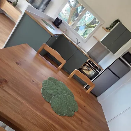 For 4 People 21 Rochefort