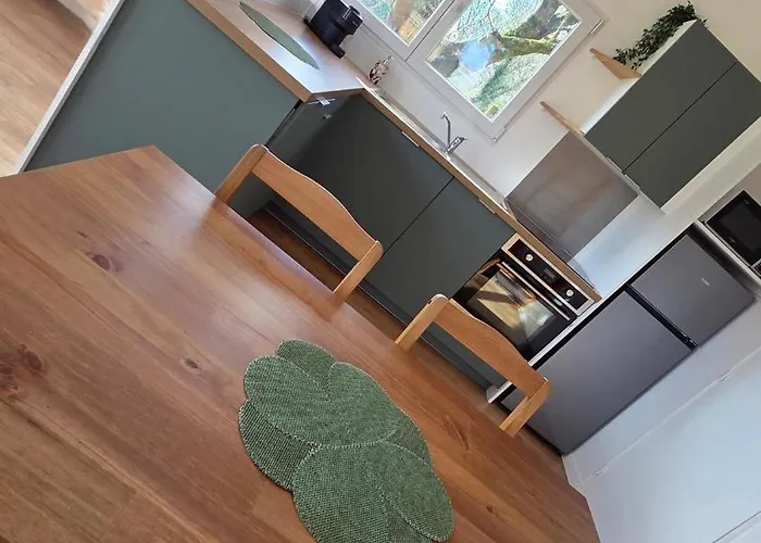 For 4 People 21 Rochefort